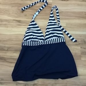 Liz claiborne small swim top